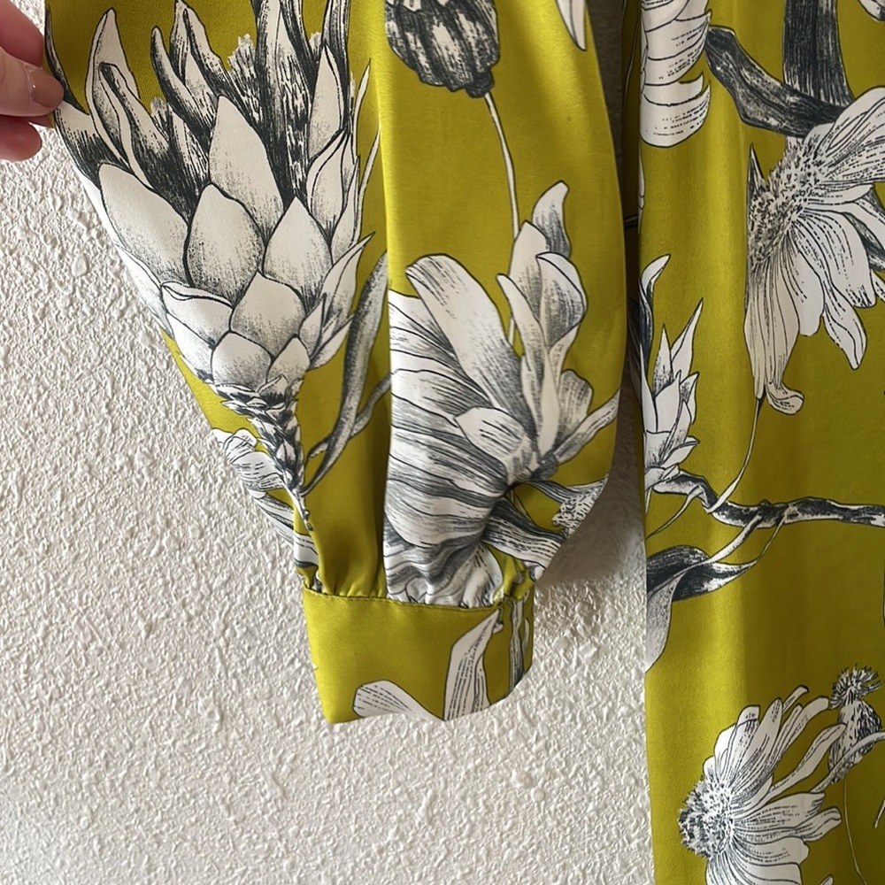 Chartreuse Print Midi Dress With Button Detailing… - image 5